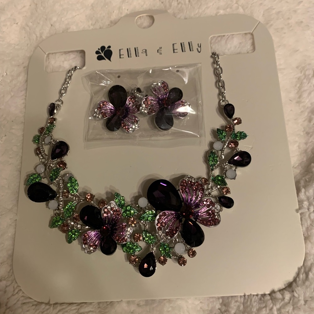 Ella & Elly Purple and Green Floral Necklace Set